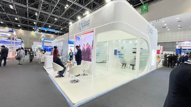 Medsol real exhibition photo